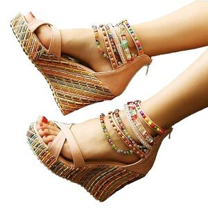 Beaded Wedge Sandal size 8 Tan Straw Embroidered NWOT